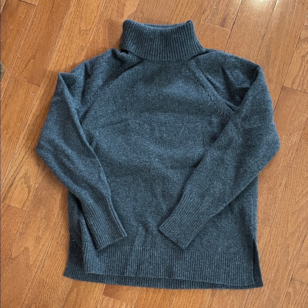 GAP Dark Gray Turtleneck Sweater